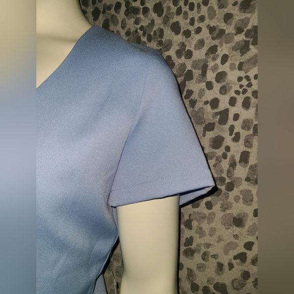 Tobi Deep Vee Neck Light Blue Shift Dress Size Medium NWT - Picture 7 of 13